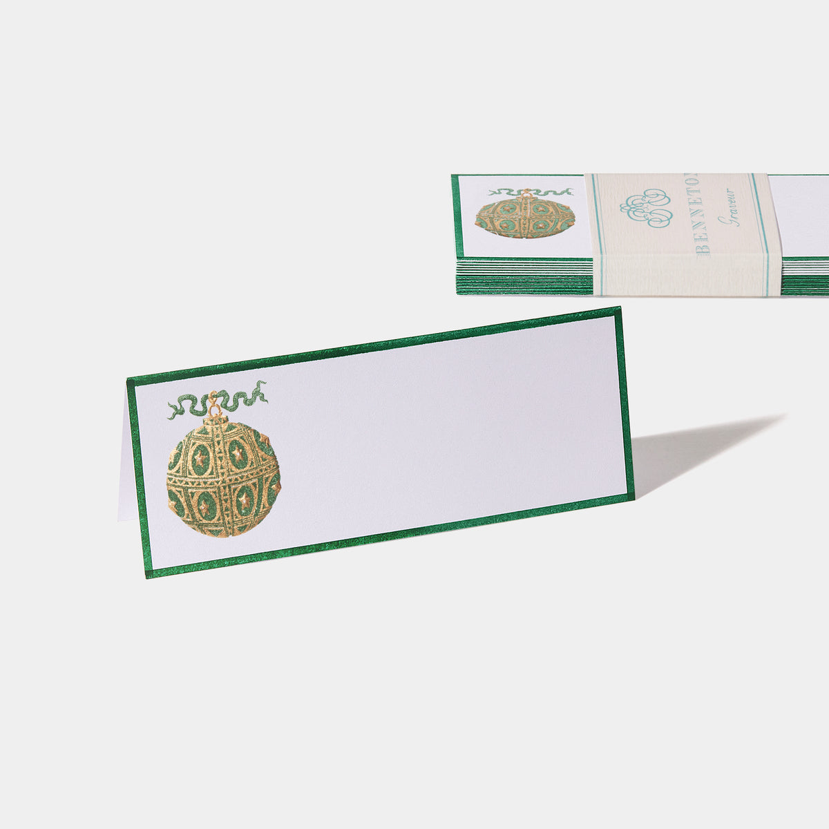 Cartes de table motif Boule de Noel Benneton Graveur vert