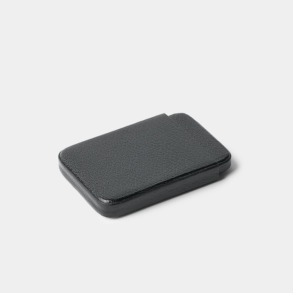 Coulisseau porte-cartes en cuir de chèvre noir Benneton Graveur fermé